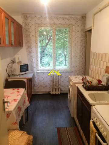 apartament-2-camere-zona-cetate-2